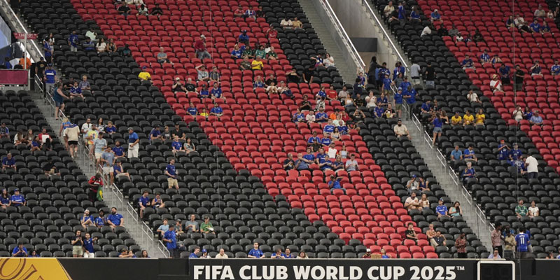 Chênh lệch khán giả do vị trí sân vận động